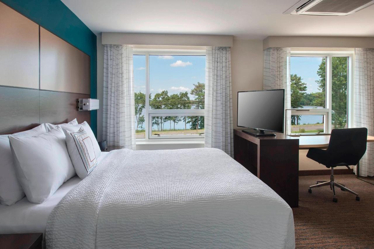 Residence Inn By Marriott Boston Bridgewater Raynham Exterior photo