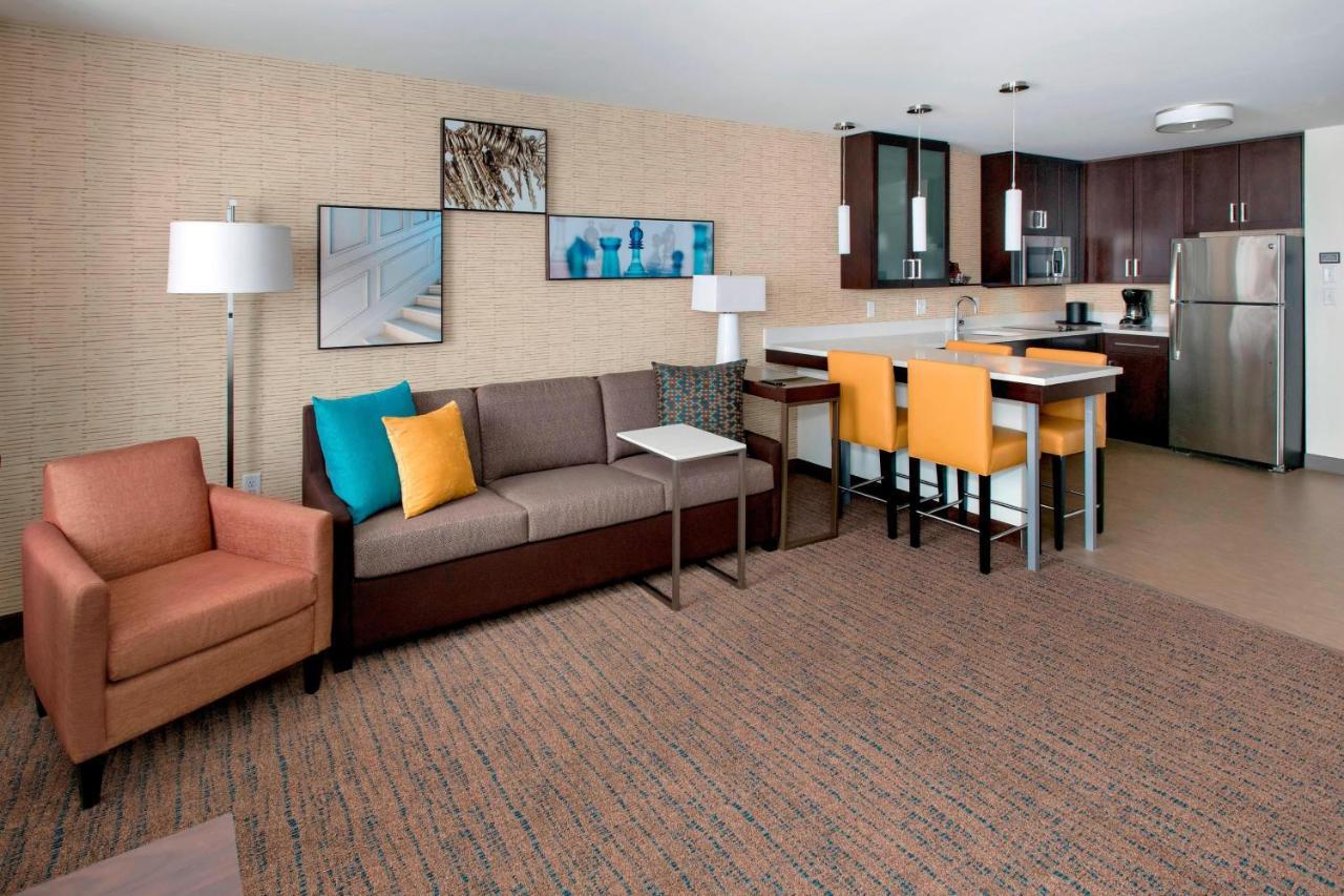 Residence Inn By Marriott Boston Bridgewater Raynham Exterior photo