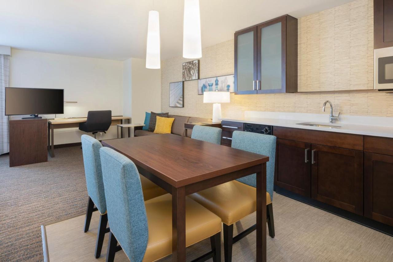 Residence Inn By Marriott Boston Bridgewater Raynham Exterior photo
