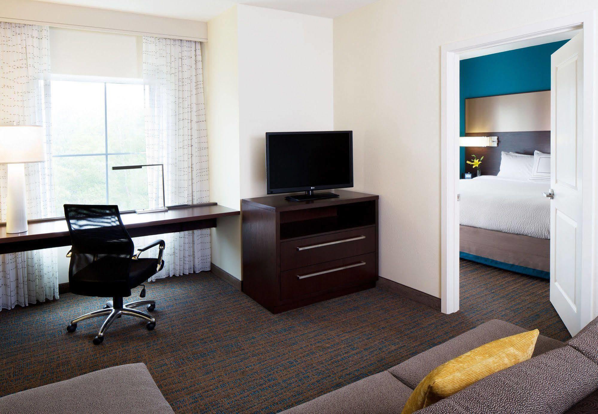 Residence Inn By Marriott Boston Bridgewater Raynham Exterior photo